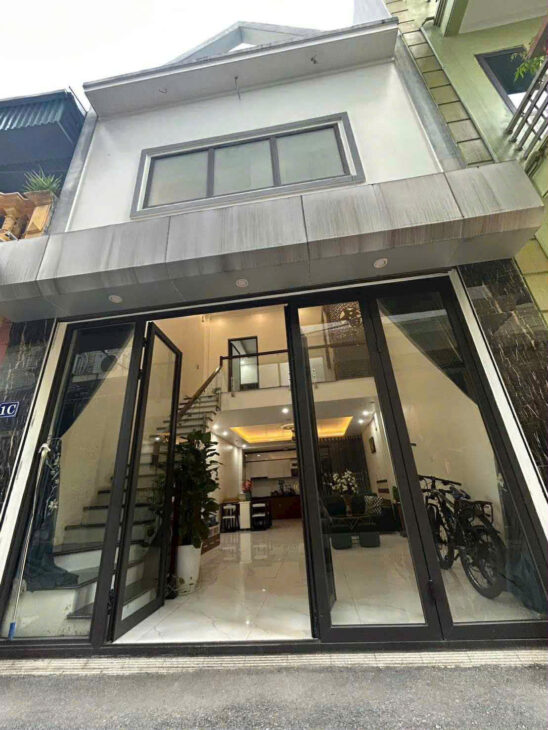 Nhà Nguyễn Viết Xuân full đồ 58m2 3,x tỷ oto đỗ cửa