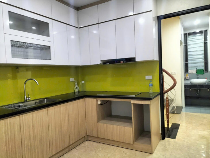 Bán nhà mặt đường QL1A Ngọc Hồi – khu vực Thanh Trì.5 tầng 32m2 10.3 tỉ
