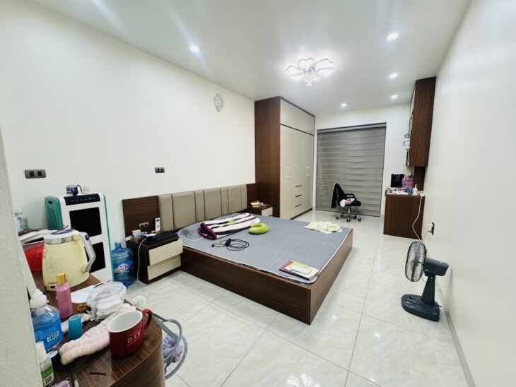 CẦU GIẤY 32M x6 TẦNG-15,5 TỶ 2 MẶT NGÕ THÔNG KINH DOANH,GẦN PHỐ,THANG MÁY