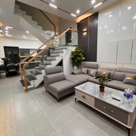 BÁN NHÀ 4 TẦNG KQH TRẦN ANH TÔNG P.8 ĐÀ LẠT