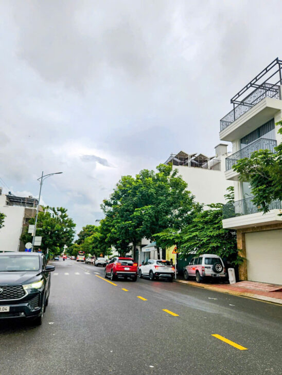 BÁN LÔ MẶT TIỀN ĐƯỜNG SỐ 13 KĐT LÊ HỒNG PHONG 2, NHA TRANG.