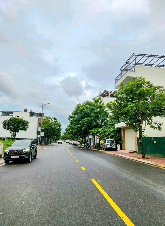 BÁN LÔ MẶT TIỀN ĐƯỜNG SỐ 13 KĐT LÊ HỒNG PHONG 2, NHA TRANG.