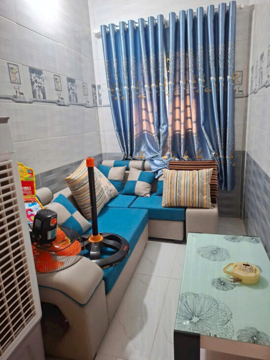 BÁN NHÀ ĐẤT 557M² FULL THỔ – MẶT TIỀN ĐƯỜNG NHỰA