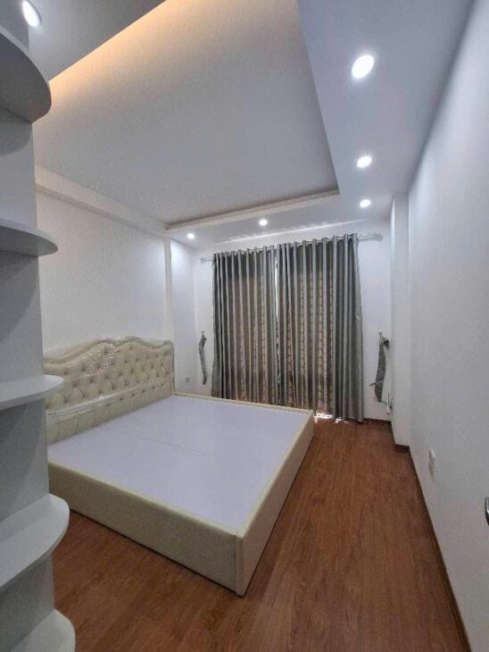 NHÀ MỚI Ở NGAY – FULL NỘI THẤT – NGÕ NÔNG – Ô TÔ ĐỖ CỬA – HÀNG XÓM VINHOMES HARMONY