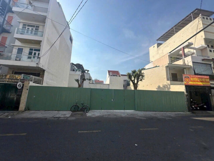 BÁN LÔ ĐẤT SIÊU VIP ĐƯỜNG MẠC ĐINH CHI, TÂN TIẾN, TP NHA TRANG Diện tích: 311,9m2 Giá bán : 42