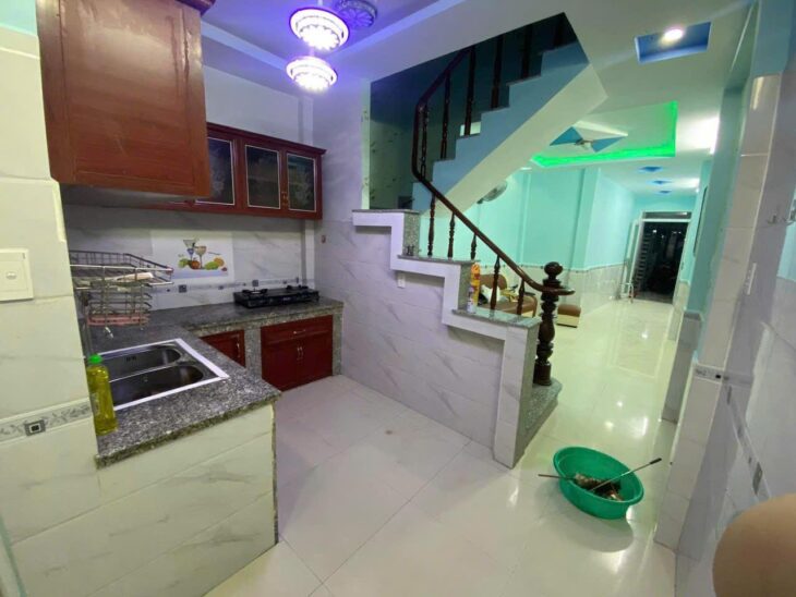 Nhà HXH 2/ Trương Công Định, 40m2, 1T1L nở hậu, có sân riêng