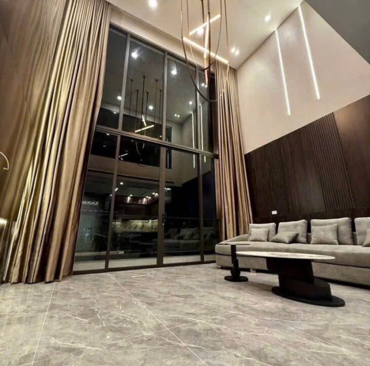 NHÀ XÂY MỚI CẦU GIẤY- 6 TẦNG THANG MÁY- DT 42M2- GẦN Ô TÔ- HƠN 9 TỶ