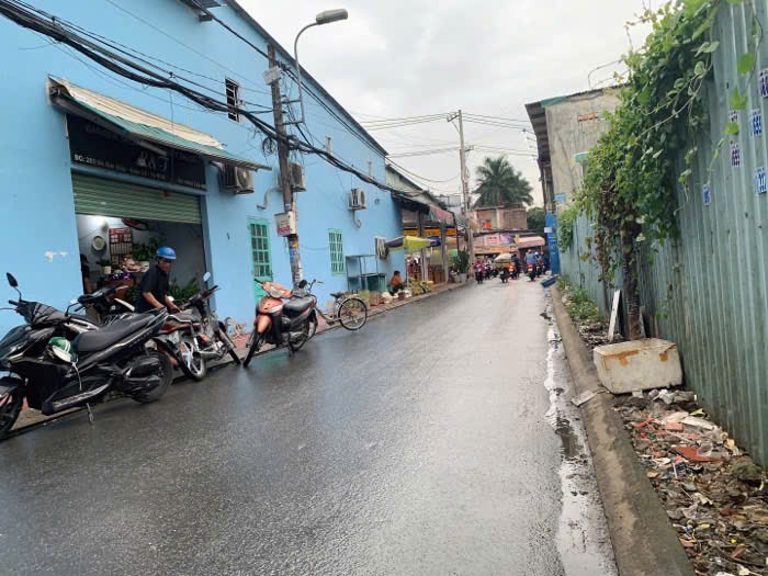 ????Nhà trệt lầu mặt tiền TX 18 ngay Ngã Tư Ga- 76m2 (6 nở hậu 6,5)x12- 6,35 tỷ ..