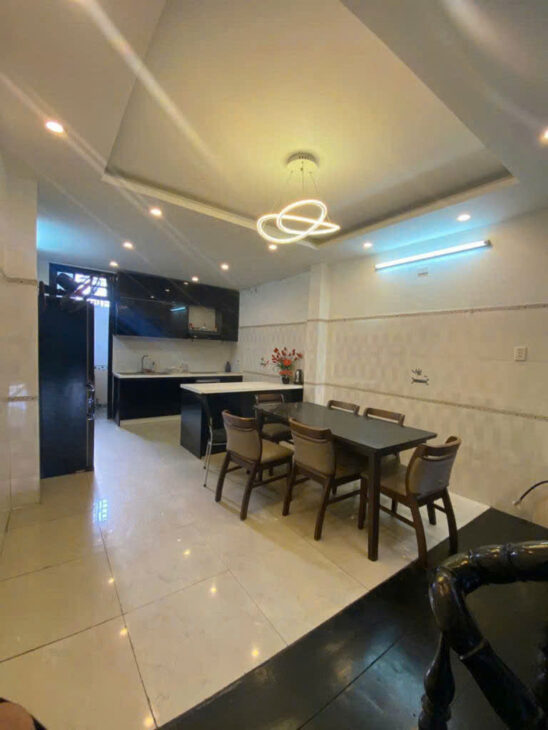CẦN NHÀ MẶT TIỀN NGÔ QUYỀN – 3 TẦNG – SƠN TRÀ – ĐÀ NẴNG – VỊ TRÍ ĐẮC ĐỊA, PHÙ HỢP Ở HOẶC KINH DOANH