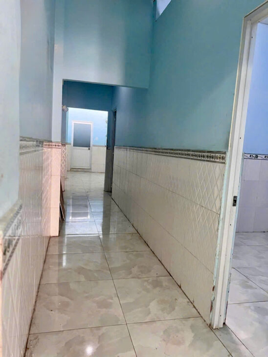 BÁN NHÀ CẤP 4 –SHR 5 X 20M TRỊNH THỊ DỐI, ĐÔNG THẠNH, HÓC MÔN HẺM XE HƠITHÔNG