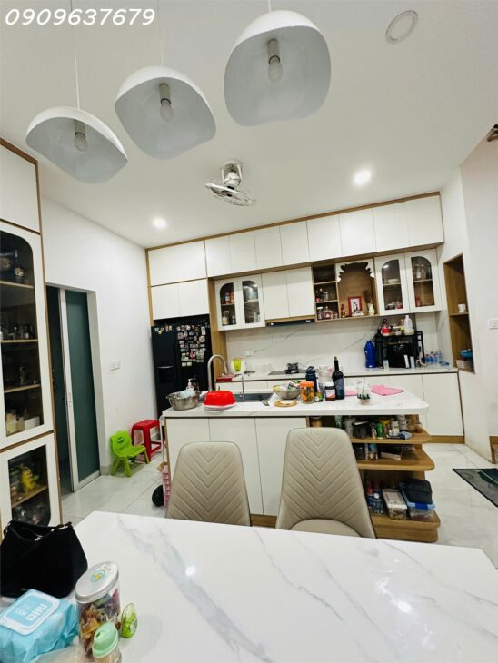 KHU VỰC HIẾM NHÀ BÁN- CÁCH MẶT TIỀN LÃNH BINH THĂNG CHỈ VÀI BƯỚC CHÂN- KẾ ĐƯỜNG 3/2 – XE HƠI NGỦ