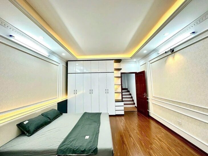 YÊN HÒA DT 40M x5 TẦNG 10,2 TỶ,NGÕ RỘNG,GẦN PHỐ,NHÀ ĐẸP,FULL NỘI THẤT,GIÁ ĐẦU TƯ