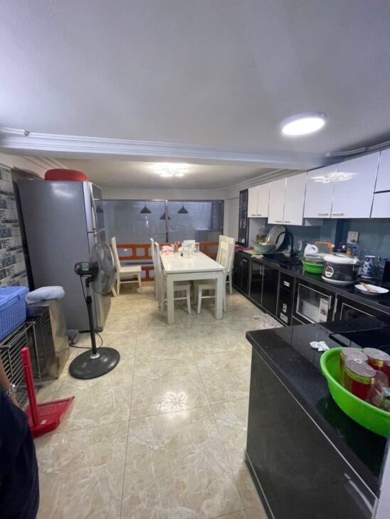 VŨ MIÊN TÂY HỒ DT 43M x7 TẦNG THANG MÁY 13,5 TỶ,VÀI BƯỚC RA HỒ