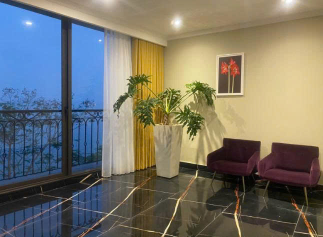 28.10.25 Cho thuê tòa nhà cân hộ khách sạn mới tinh ở Tây Hồ, view hồ Tây, vừa ở vừa kinh doanh