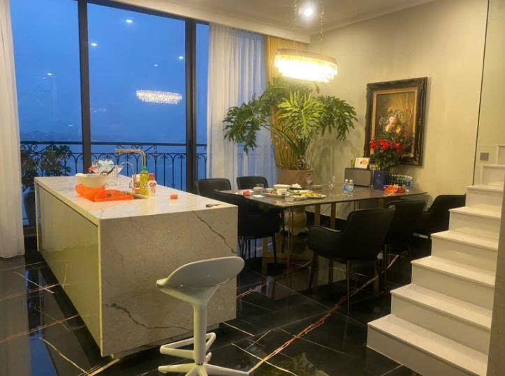 28.10.25 Cho thuê tòa nhà cân hộ khách sạn mới tinh ở Tây Hồ, view hồ Tây, vừa ở vừa kinh doanh