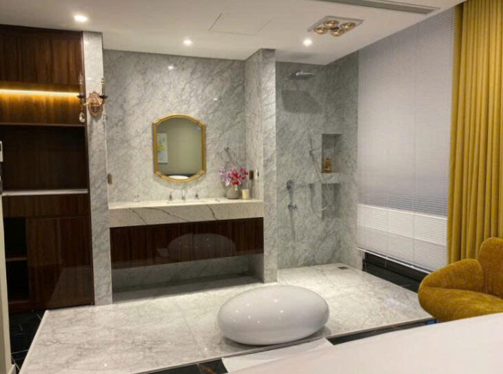 28.10.25 Cho thuê tòa nhà cân hộ khách sạn mới tinh ở Tây Hồ, view hồ Tây, vừa ở vừa kinh doanh