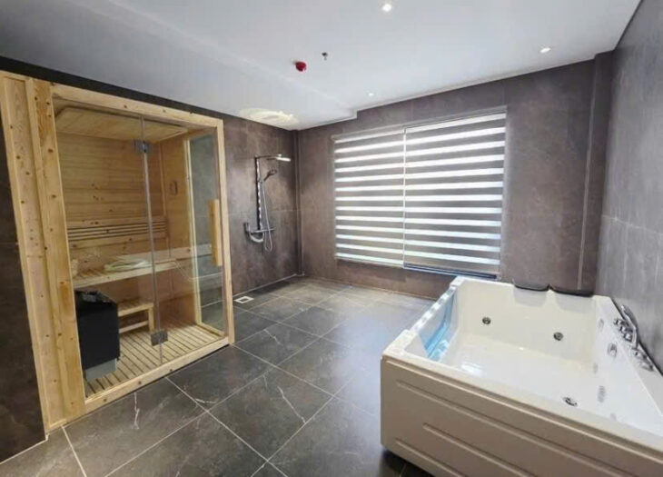 SIÊU PHẨM GARA Ô TÔ, THANG MÁY- NGOẠI GIAO ĐOÀN/ XUÂN ĐỈNH- DT 60M2x 5 TẦNG- MẶT NGÕ Ô TÔ TẢI- KINH