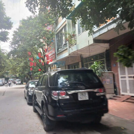 NHÀ TRUNG TÂM PHỐ CỔ HÀ ĐÔNG – Ô TÔ CÁCH 1 NHÀ – Ở SƯỚNG