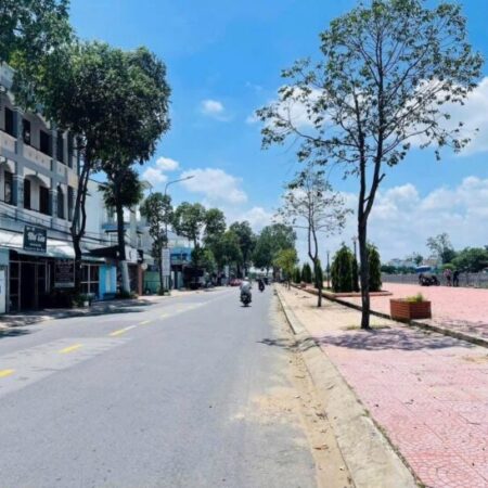 Chính Chủ Bán ĐẤT MẶT TIỀN HUỲNH VĂN NHỨT – TRUNG TÂM TP. TÂN AN, LONG AN Chính Chủ Bán ĐẤT MẶT TIỀN HUỲNH VĂN NHỨT – TRUNG TÂM TP. TÂN AN, LONG AN