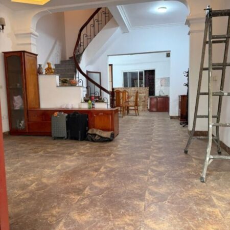 21.11.25.2 Cho thuê nhà nguyên căn ở Trần Duy Hưng, 80m2 x 5 tầng, có sân cổng riêng để xe thoải 21.11.25.2 Cho thuê nhà nguyên căn ở Trần Duy Hưng, 80m2 x 5 tầng, có sân cổng riêng để xe thoải