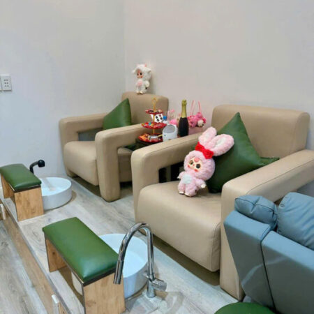 CHÍNH CHỦ SANG GẤP TIỆM NAIL – MI – GỘI QUẬN 1, TP.HCM