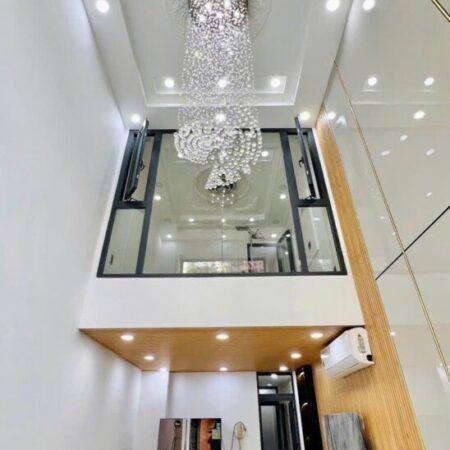 BÁN NHÀ HẺM XE HƠI CMT8, QUẬN 3 – KHÔNG GIAN SANG TRỌNG CHUẨN DOANH NHÂN