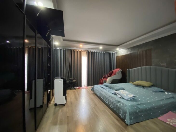 BÁN NHÀ TRUNG TÂM THẠCH BÀN – LONG BIÊN 52M² 6 TẦNG 7.7 TỶ