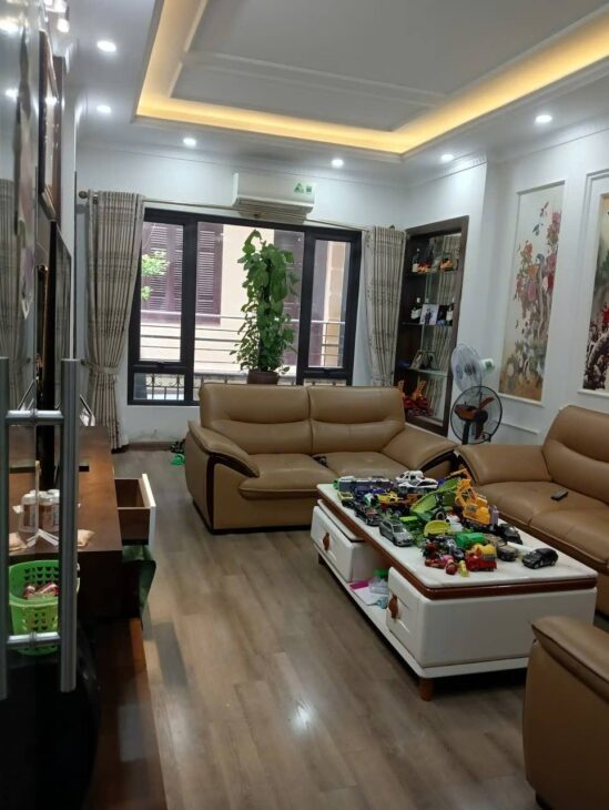 Nhà đẹp, mặt Ngõ Nguyễn Khánh Toàn, DT60m, MT 4m, 5 tầng, 8P. ngủ, ngõ thông (14.75 tỷ)