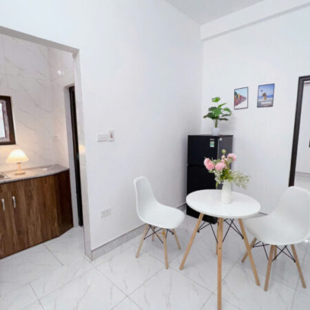 Cho thuê CCMN khép kín 1PK + 1PN thoáng đẹp tại ngách 15 ngõ 20 Hồ Tùng Mậu Cho thuê CCMN khép kín 1PK + 1PN thoáng đẹp tại ngách 15 ngõ 20 Hồ Tùng Mậu