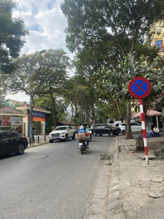 TRUNG TÂM CẦU GIẤY – NGÕ THÔNG – Ô TÔ ĐỖ CỬA – 2 MẶT THOÁNG – DÒNG TIỀN ỔN ĐỊNH