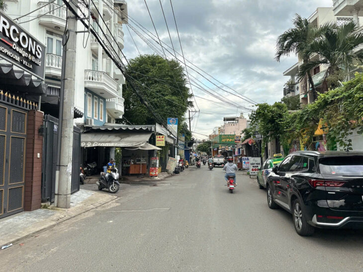 Bán CHDV 4 lầu ngang 6m HXH thông Phạm Văn Chiêu 153m2 15PN TN 60tr gần chợ chỉ 15.8 tỷ.