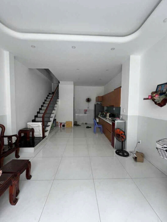 Bán nhà HXH Nguyễn Sơn Tân Phú 4.4×11.5 (50m²) 3 tầng, sát mặt tiền, gần chợ Phú Thọ Hoà chỉ 7,3 tỷ!