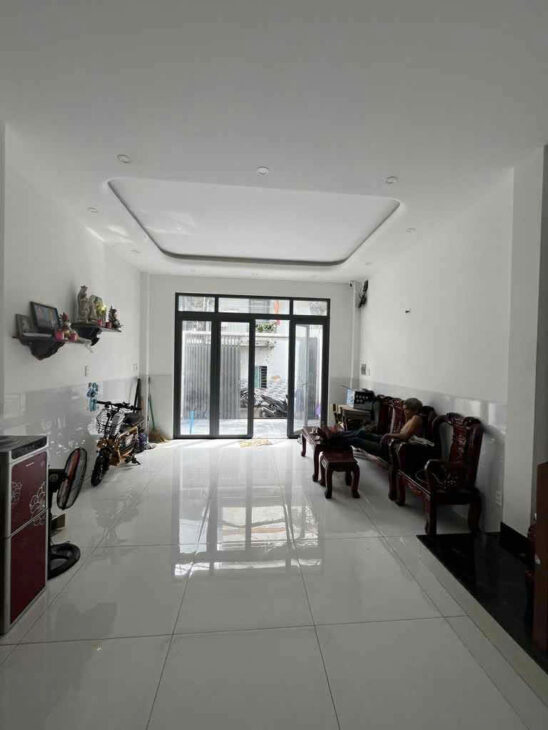 Bán nhà HXH Nguyễn Sơn Tân Phú, ngang 4,4m sát mặt tiền Nguyễn Sơn, gần chợ Phú Thọ Hoà chỉ 7.3 tỷ!