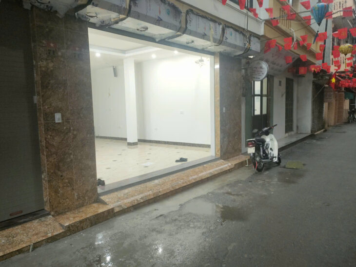 MẶT NGÕ THÔNG, GARA ÔTÔ – KINH DOANH – THANG MÁY, CẠNH HỒ ĐIỀU HÒA (chỉ 16 tỷ)