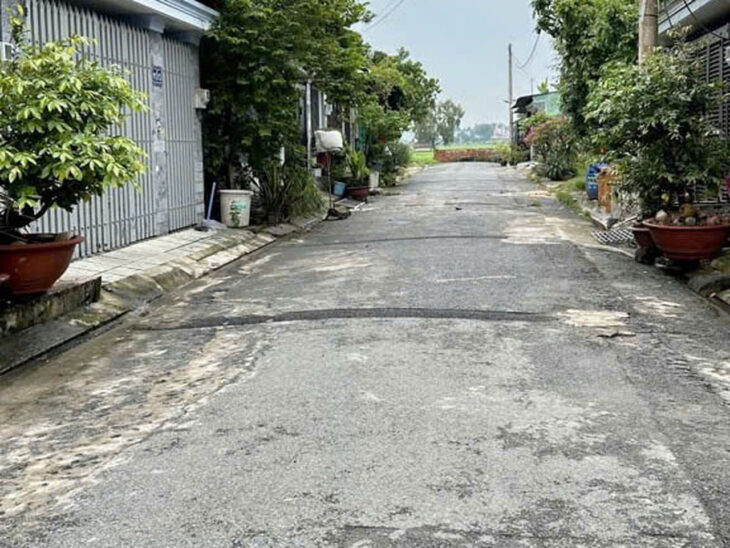 L1621 ⭐️ sát Chợ Xuân Thới Thượng, SHR, Vuông, HXT, 3.x tỷ