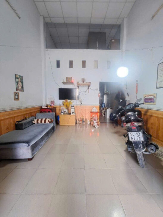 L1622 ⭐️ Nhà Nguyễn Thị Ngâu HM, SHR, Vuông, HXT, 4x13m, 3.x tỷ