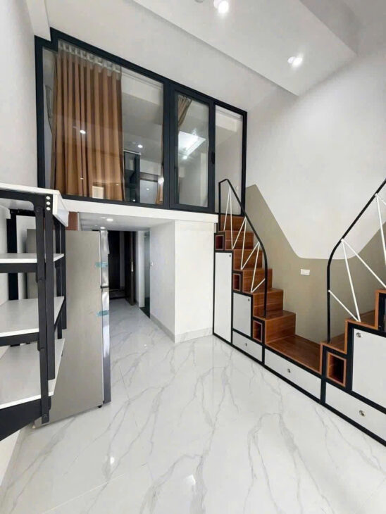 BÁN TÒA NHÀ MP KV HOÀNG QUỐC VIỆT, CẦU GIẤY – 217M² x 9T THANG MÁY – 2 HẦM – DÒNG TIỀN 300TR/TH –
