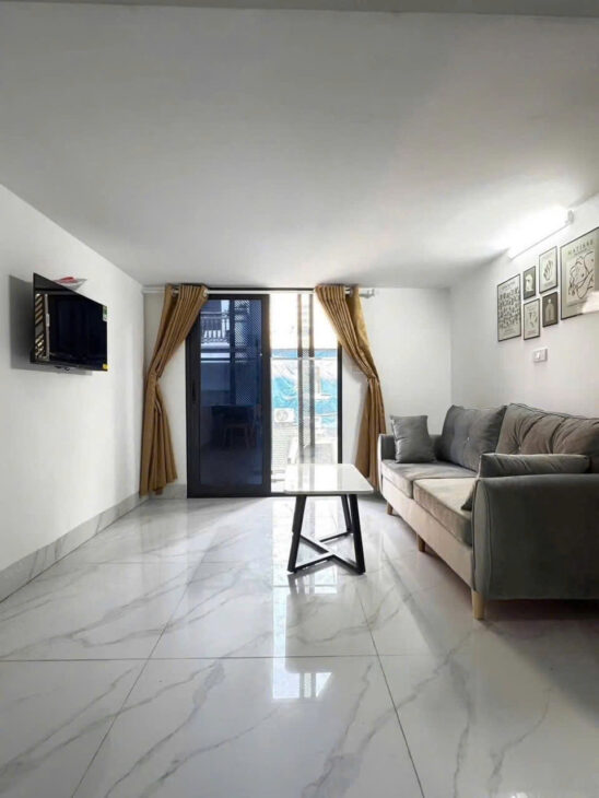 BÁN TÒA NHÀ MP KV HOÀNG QUỐC VIỆT, CẦU GIẤY – 217M² x 9T THANG MÁY – 2 HẦM – DÒNG TIỀN 300TR/TH –