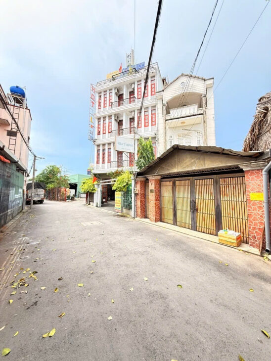 Bán Nhà 100m2, <5Tỷ hiếm, HXH thông Tô Ngọc Vân gần Ngã Tư Ga, giáp Gò Vấp