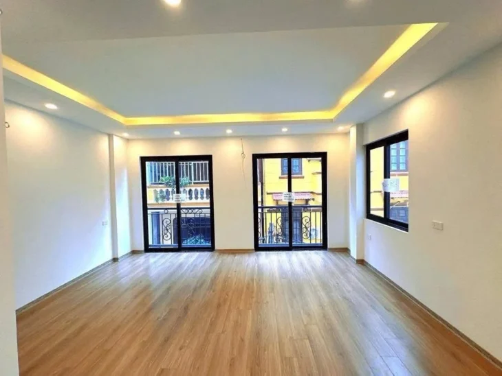 MẶT NGÕ THÔNG, GARA ÔTÔ – KINH DOANH – THANG MÁY, CẠNH HỒ ĐIỀU HÒA (chỉ 16 tỷ)