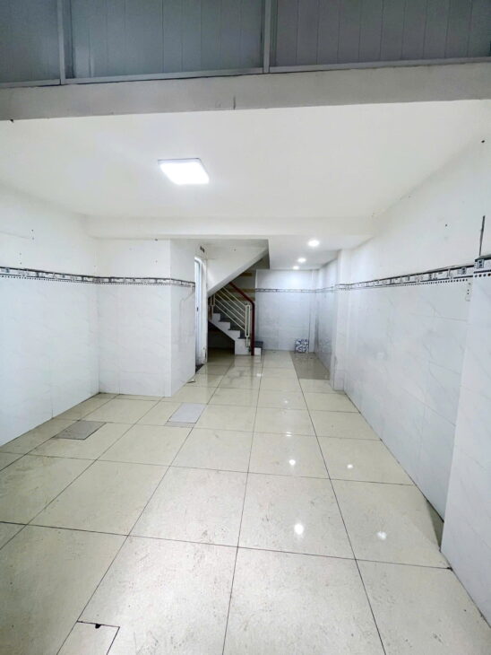 Nhà hẻm 125 Nguyễn Thị Tần P.Chánh Hưng (P2Q8)