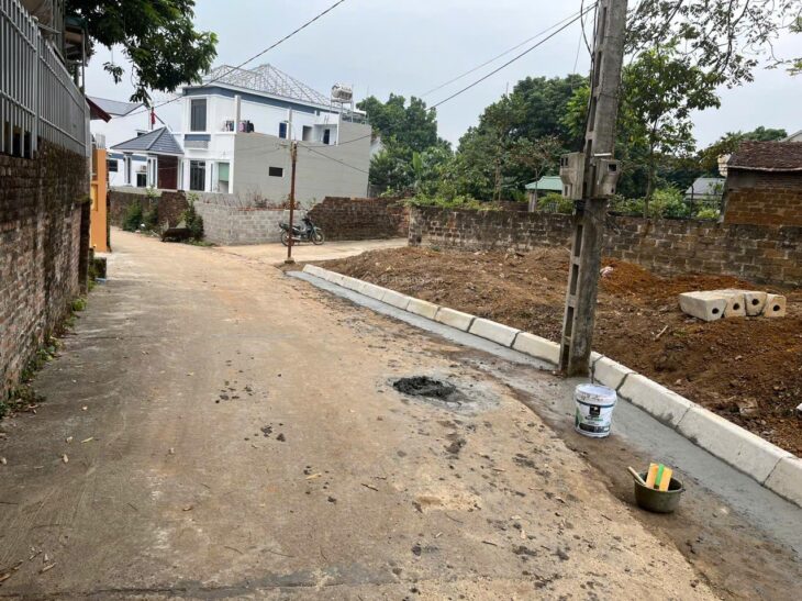Bán đất thổ cư Phú Cát, Hà Nội, 80m2, MT 5m, đường 21, sổ đỏ, giá 2 tỷ. LH: 0944090291