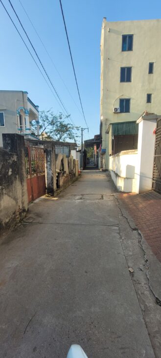 Bán đất Lệ Chi 646,4m² ,ngõ 4m, xe 16 chỗ chạy vòng quanh – giá chỉ 25 triệu/m²