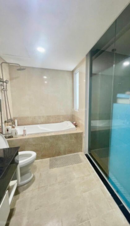 Cho thuê căn hộ Giai Việt Q.8, 115m2, 2PN, 2WC, Tạ Quang Bửu, giá 14tr/tháng, sổ hồng. LH: