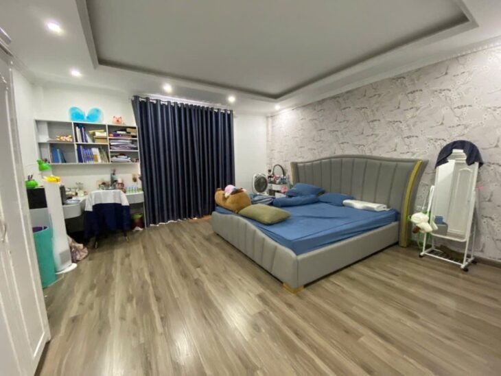 BÁN NHÀ TRUNG TÂM THẠCH BÀN – LONG BIÊN 52M² 6 TẦNG 7.7 TỶ