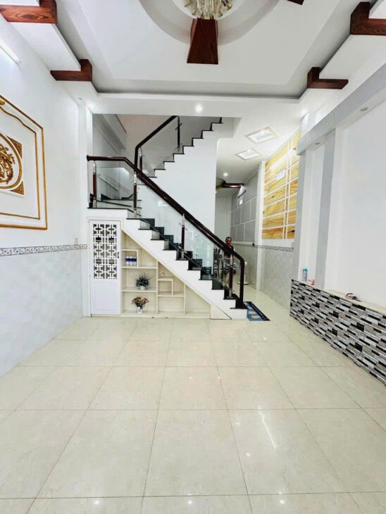 67. Cho thuê nhà lầu kdc 91B, Tân An Cần Thơ