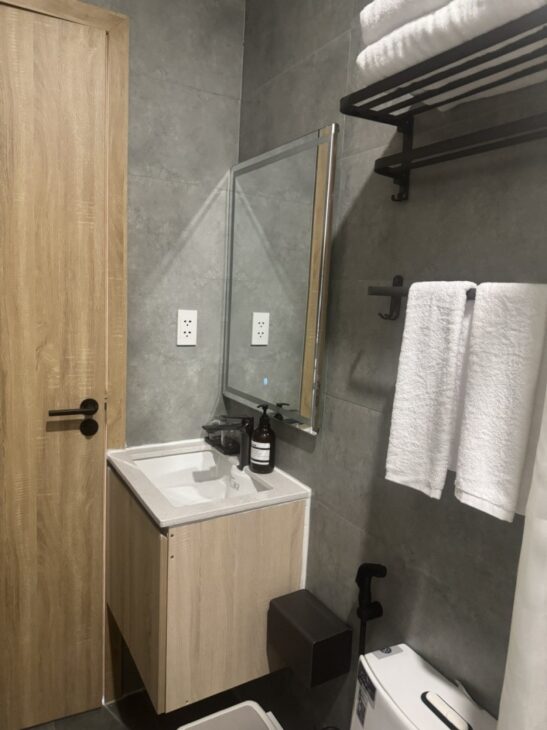 Bán tòa căn hộ 2 mặt tiền gần biển Nguyễn Tất Thành – 5 căn hộ đang khai thác – giá 13.2 tỷ!