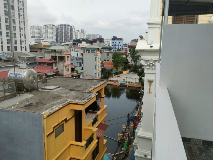 Nhà Hoàng Quốc Việt, ôtô vào nhà, gần hồ điều hòa, DT35m2, MT4m, 6 tầng thang máy (chỉ 16 tỷ)