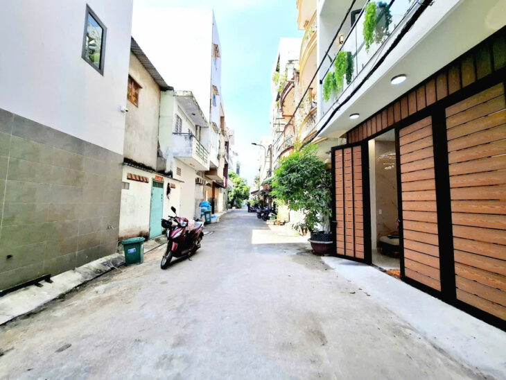 Bán nhà Tô Hiệu, Hẻm 6m ô tô đỗ cửa, Hẻm thông, (4×13.3) 3 tầng mới, Chỉ 8tỷ nhỉnh xíu