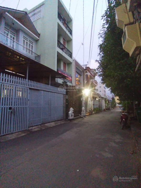 NHÀ 5 TẦNG MẶT TIỀN KINH DOANH ĐƯỜNG CHỢ GIÁ MỀM.